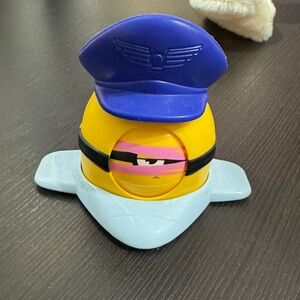 Pilot-Themed Yellow and Blue Toy minion McDonald’s 2024 2022